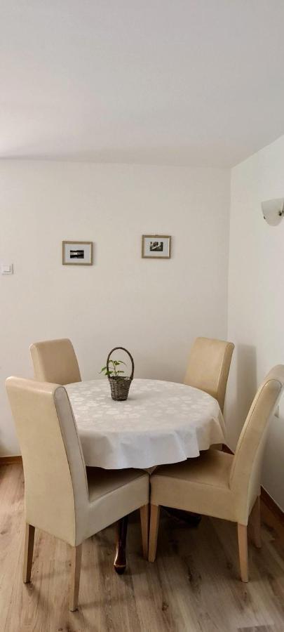 Apartment Mira Baska  Luaran gambar