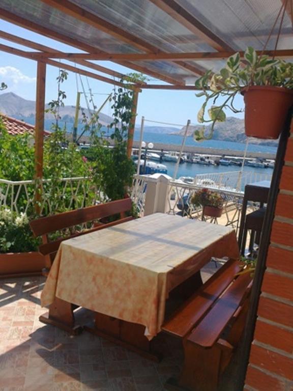 Apartment Mira Baska  Luaran gambar